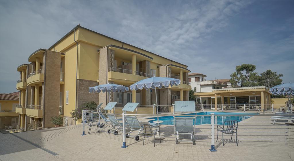 Hotel Residence Il Conero 2 Numana Buitenkant foto