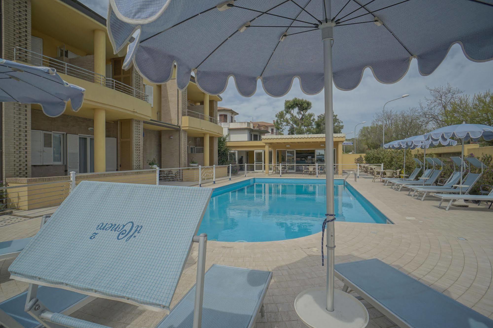 Hotel Residence Il Conero 2 Numana Buitenkant foto